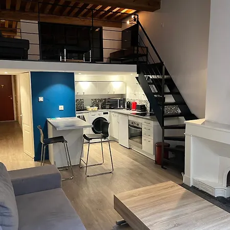 T2 Avec Mezzanine Appartement *